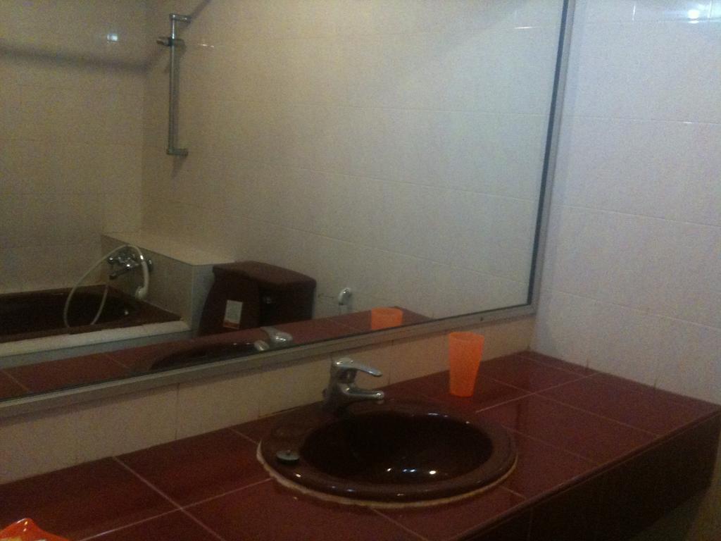 Chhne Chulsa Hotel Sihanoukville Kamer foto